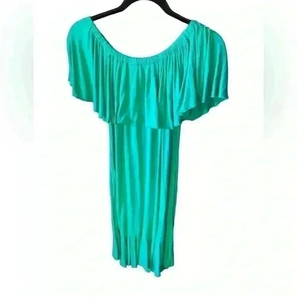 Lularoe medium kelly green Cici dress! NWT great Jersey knit. Stretchy and soft.